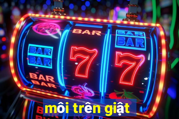 môi trên giật