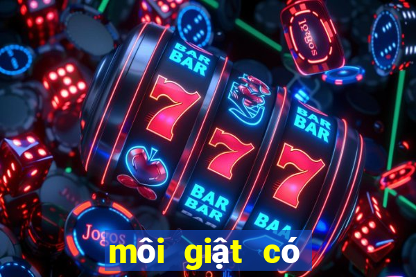 môi giật có điềm gì