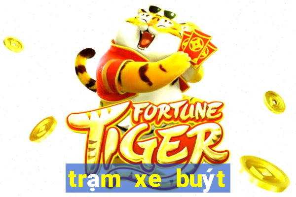 trạm xe buýt gần đây