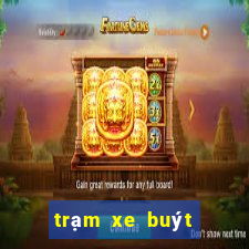 trạm xe buýt gần đây