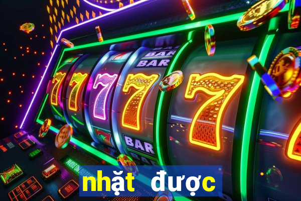 nhặt được dây chuyền bạc